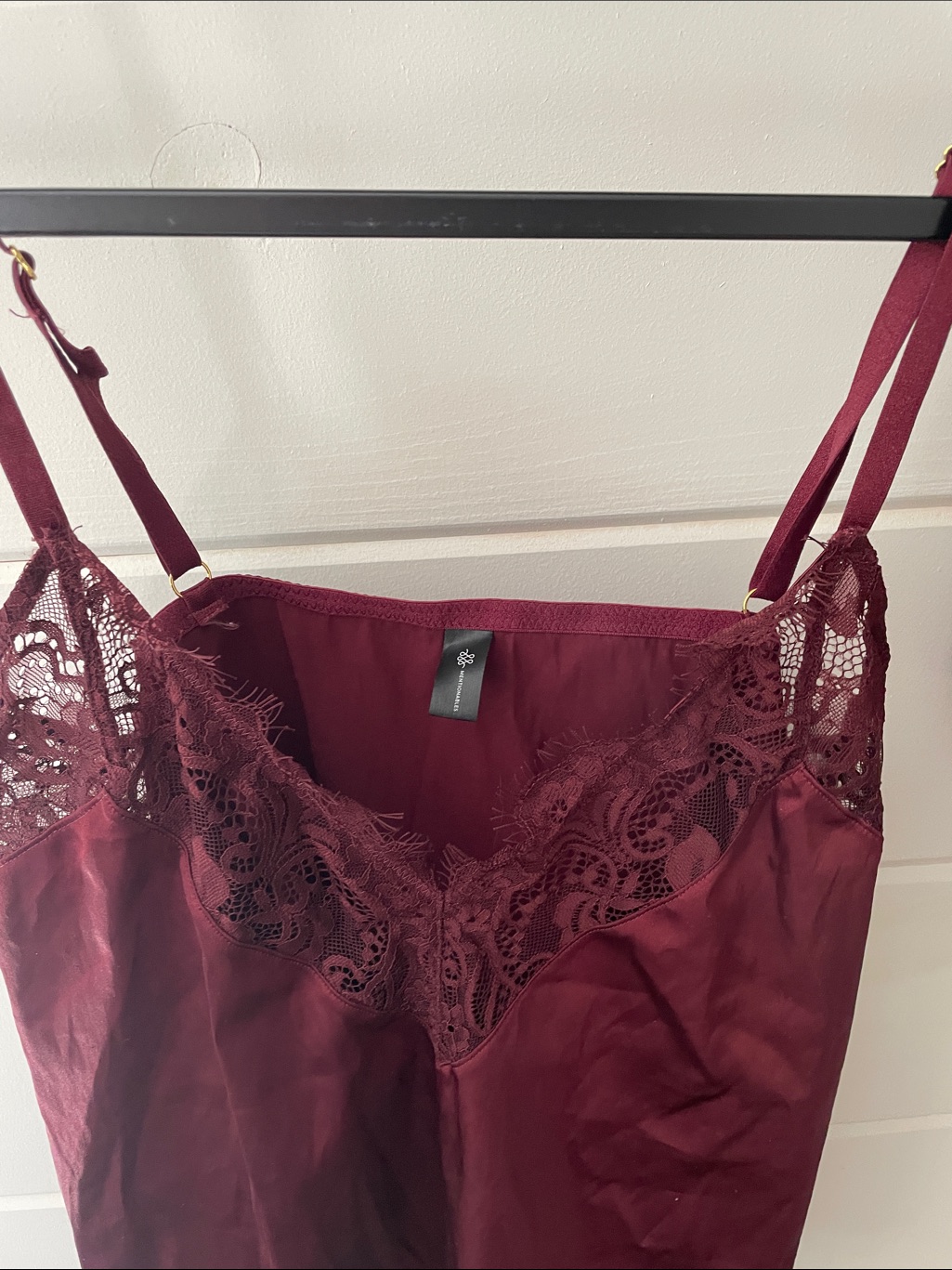 Women’s Burgundy Lace-Trim Satin Chemise Set — image 4 of 6